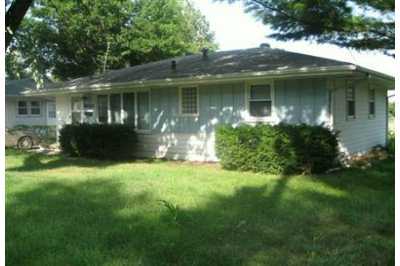 3401 E 26th St, Des Moines, IA 50317 photo 1