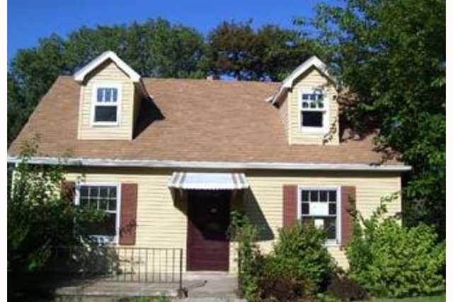 2145 Chaney Rd, Dubuque, IA 52001 photo 1