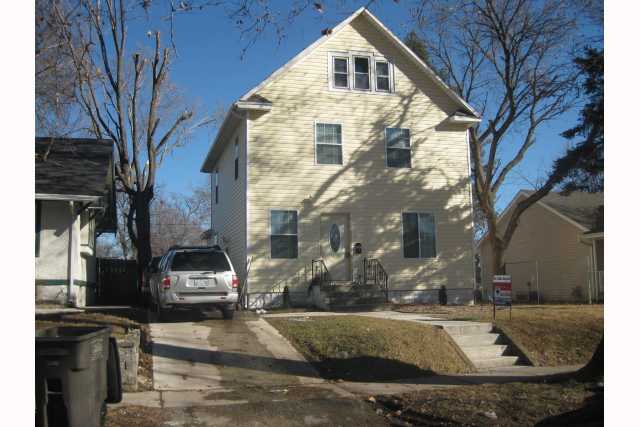 3003 E 7th St, Des Moines, IA 50316 photo 1