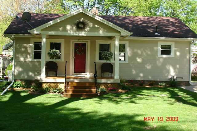 2012 37th St, Des Moines, IA 50310 photo 1