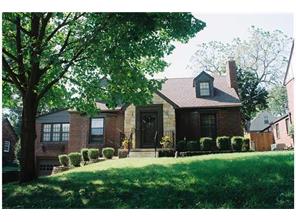 3216 40th Pl, Des Moines, IA 50310 photo 1