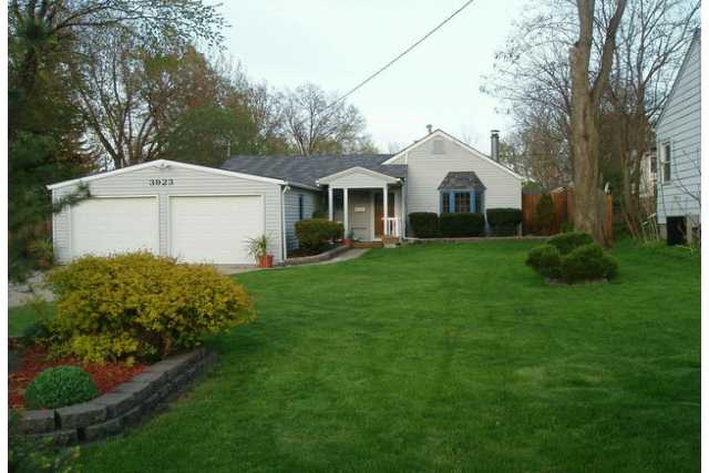 3923 53rd St, Des Moines, IA 50310 photo 1