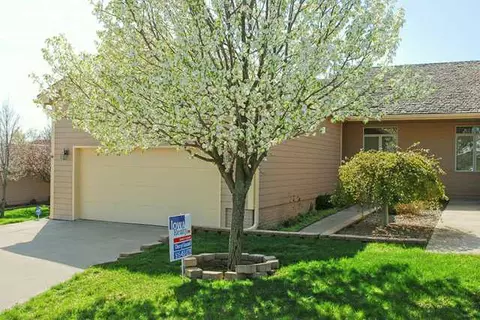 8006 Echo Dr, Norwalk, IA 50211 photo 1