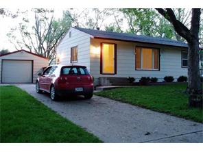 4308 SE 10th St, Des Moines, IA 50315 photo 1