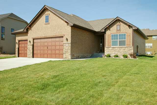 4026 139th St, Urbandale, IA 50323 photo 1