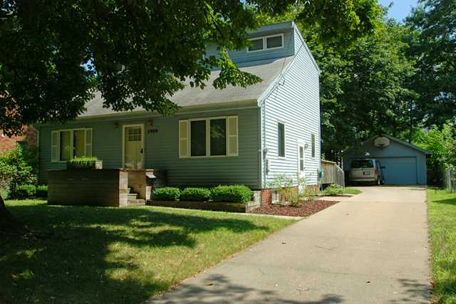 2909 45th St, Des Moines, IA 50310 photo 1