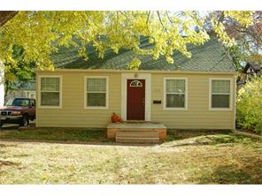 2835 36th St, Des Moines, IA 50310 photo 1