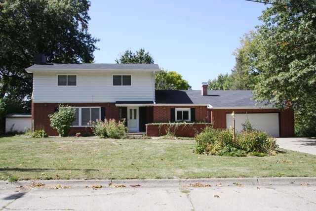 1411 W 13th St S, Newton, IA 50208 photo 1
