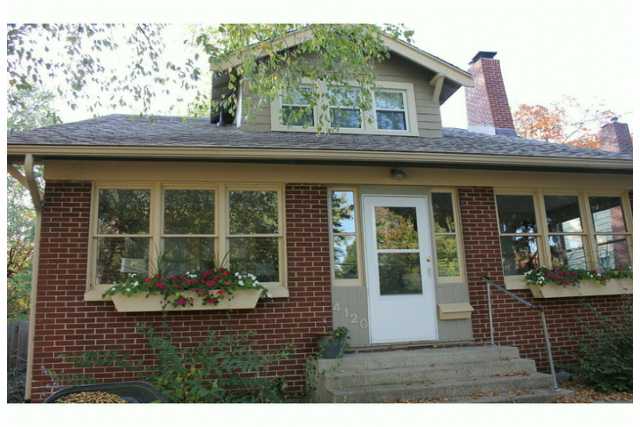 4120 11th Pl, Des Moines, IA 50313 photo 1