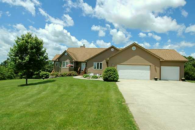 23949 Scenic View Dr, Adel, IA 50003 photo 1