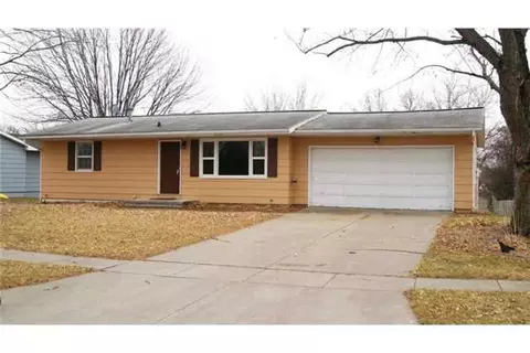 5012 Todd Dr, Ames, IA 50014 photo 1