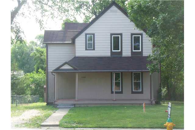 2335 E 9th St, Des Moines, IA 50316 photo 1