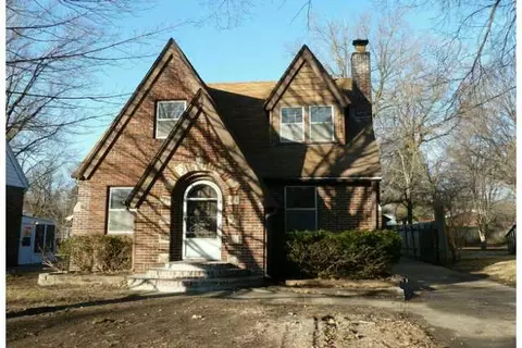 2120 34th St, Des Moines, IA 50310 photo 1