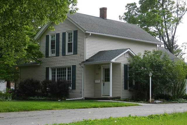 826 S 7th Ave, Winterset, IA 50273 photo 1