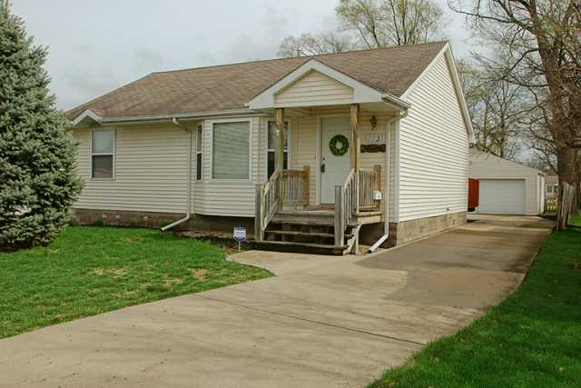 123 4th St, West Des Moines, IA 50265 photo 1