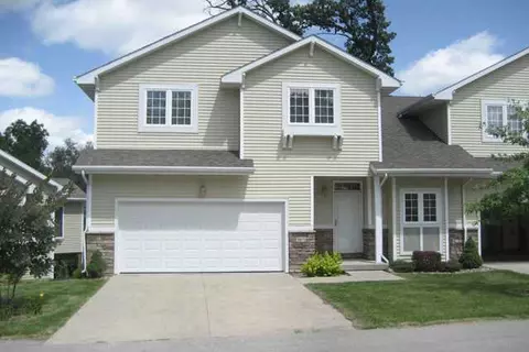 5567 Meredith Dr #3D, Des Moines, IA 50310 photo 1