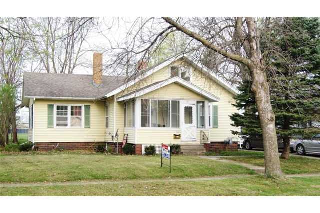 517 Hayward Ave, Ames, IA 50014 photo 1