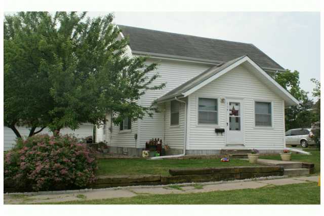 114 E 9th St, Madrid, IA 50156 photo 1