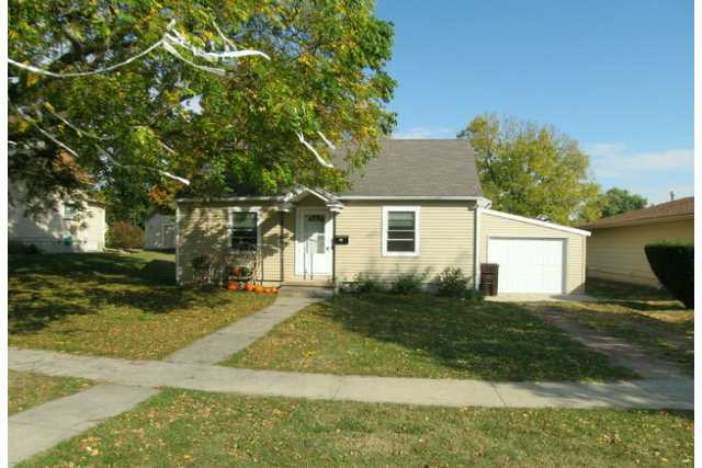515 W Filmore St, Winterset, IA 50273 photo 1