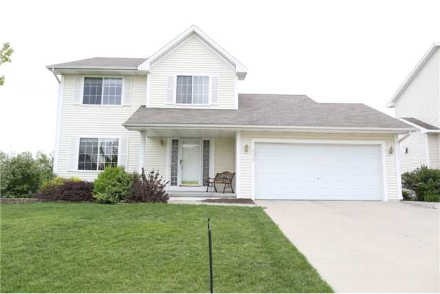 505 Pleasant Cir, Pleasant Hill, IA 50327 photo 1