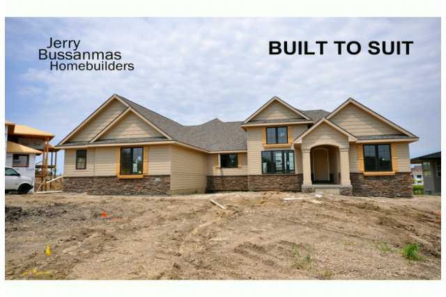 819 65th St, West Des Moines, IA 50266 photo 1