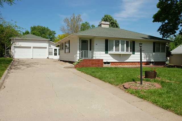 309 2nd St NE, Mitchellville, IA 50169 photo 1