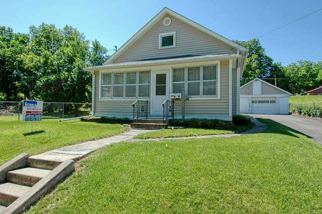 31 Cherry St, Colfax, IA 50054 photo 1