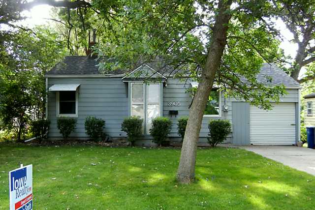 3905 Lawnwoods Dr, Des Moines, IA 50310 photo 1