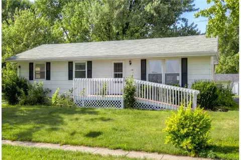136 E Walnut St, Milo, IA 50166 photo 1
