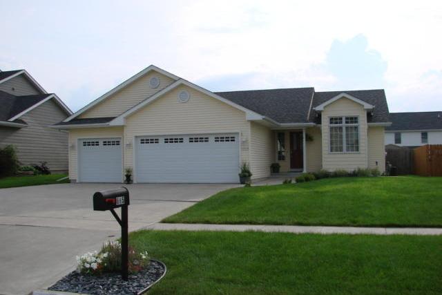 660 Meadow Cir, Huxley, IA 50124 photo 1