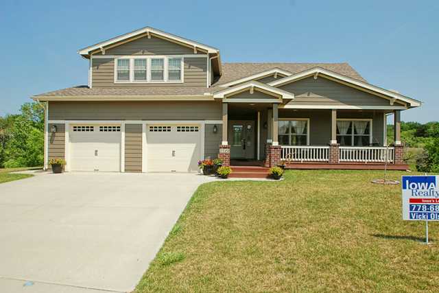 1500 W Henderson Pl, Indianola, IA 50125 photo 1