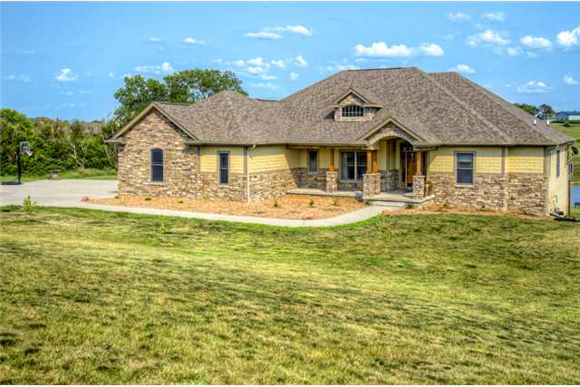 3210 N Blue Heron Cir, Cumming, IA 50061 photo 1