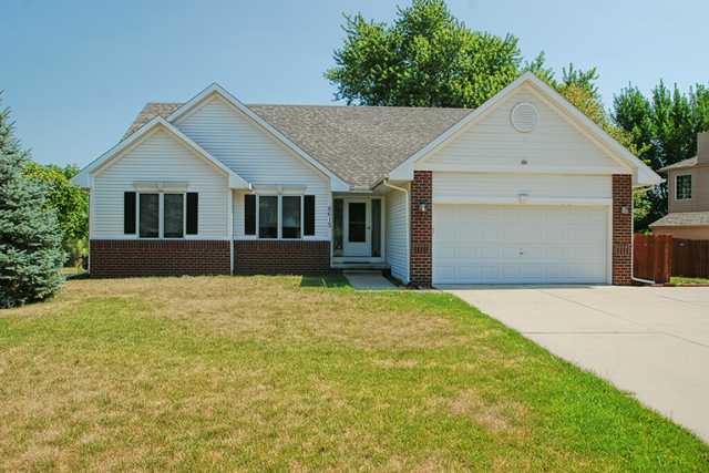 8615 Long Meadow Dr, Johnston, IA 50131 photo 1