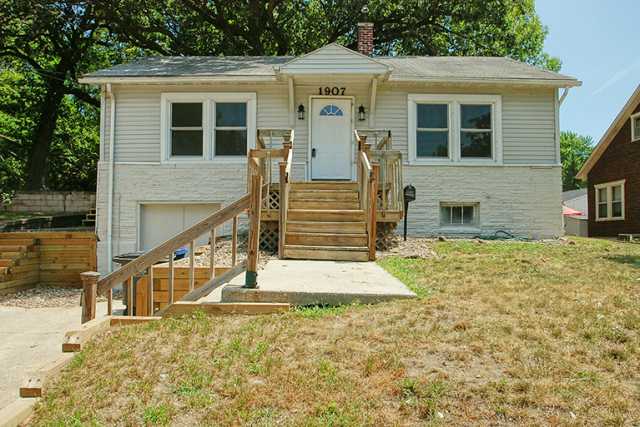 1907 E 32nd Ct, Des Moines, IA 50317 photo 1