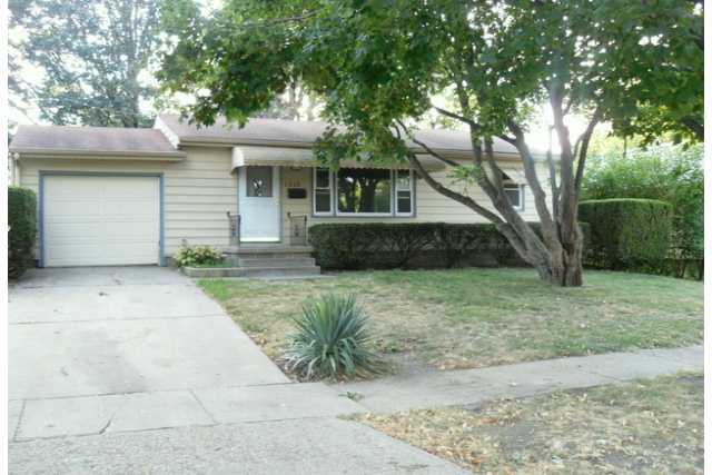 1312 De Wolf St, Des Moines, IA 50316 photo 1