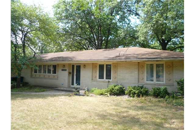 2738 Lynner Dr, Des Moines, IA 50310 photo 1