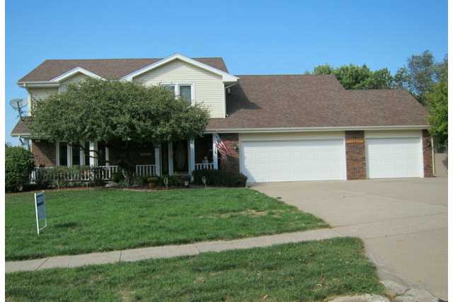 10617 Forest Ave, Clive, IA 50325 photo 1