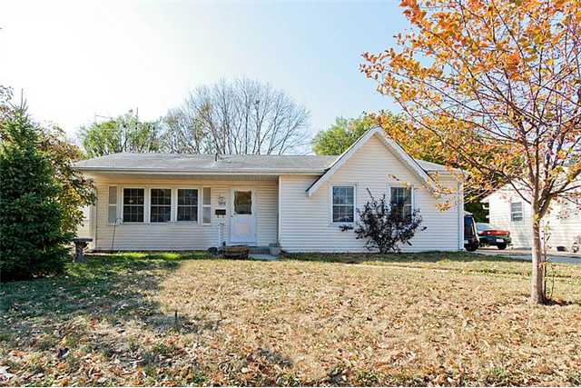 2814 E 40th St, Des Moines, IA 50317 photo 1