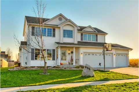 895 Cedar St, Waukee, IA 50263 photo 1