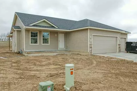 3486 Baxter Cir, Clive, IA 50325 photo 1