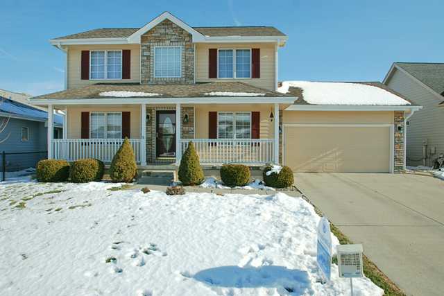 2107 Country Cove Ln, Altoona, IA 50009 photo 1