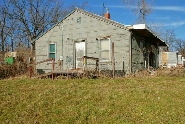 1304 Emma Ave, Des Moines, IA 50315 photo 1