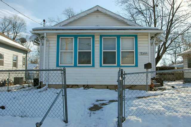 2209 Des Moines St, Des Moines, IA 50317 photo 1