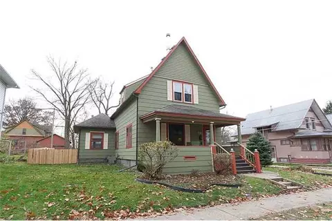 218 E 7th St, Ames, IA 50010 photo 1