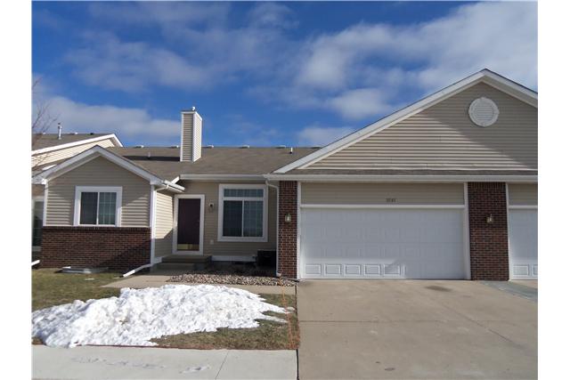 5747 Cedar St, Johnston, IA 50131 photo 1