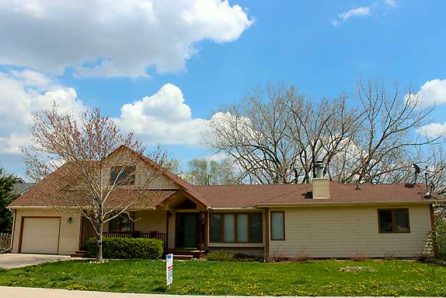 809 60th St, West Des Moines, IA 50266 photo 1