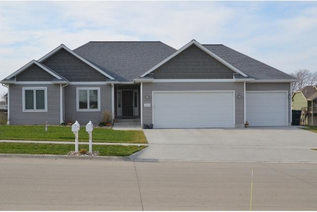 1105 Ridgewood Dr, Huxley, IA 50124 photo 1