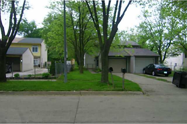 1948 E Bell Ave, Des Moines, IA 50320 photo 1