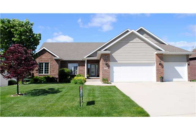 4740 Windsor Cir, Pleasant Hill, IA 50327 photo 1