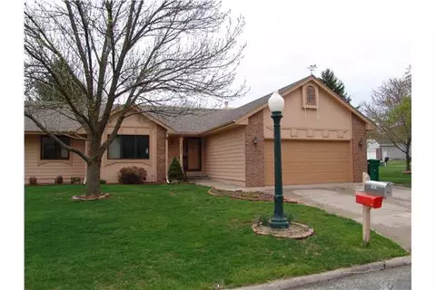 7261 Hyperion Pt, Johnston, IA 50131 photo 1